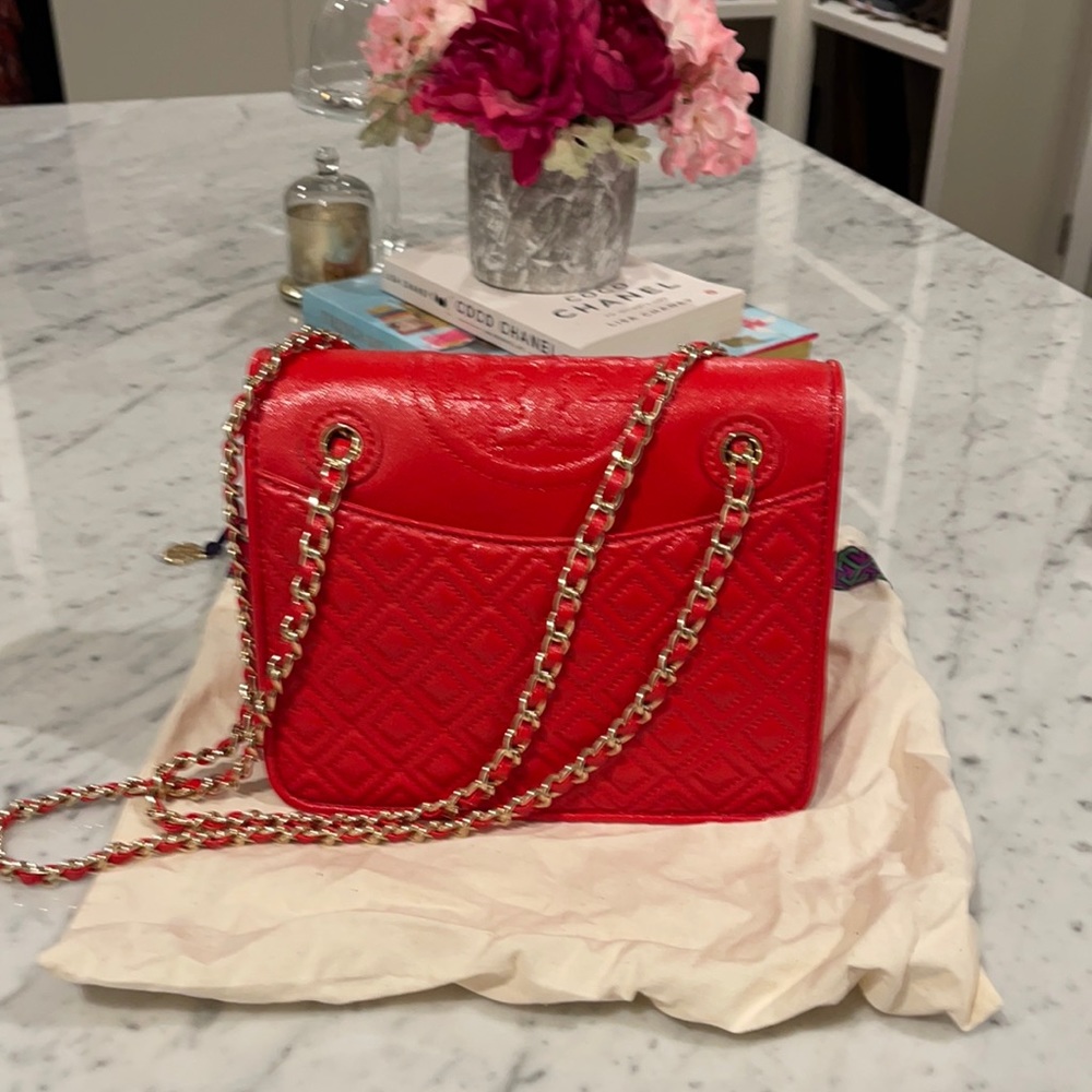 EUC Tory Burch Patent Red Fleming Bag